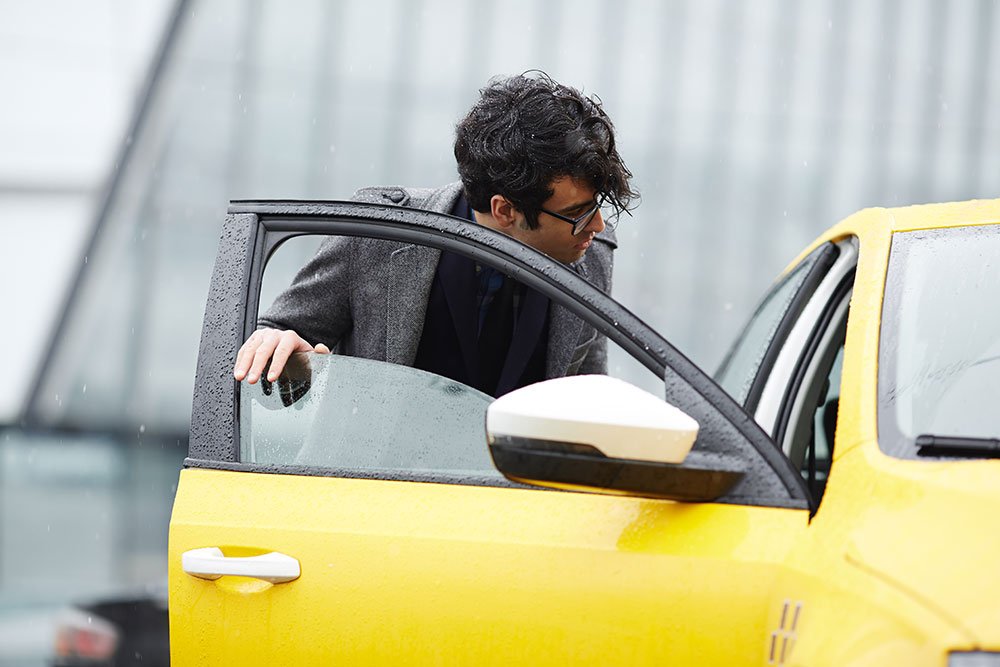24/7 Minicab Newcastle Airport Transfer Service
